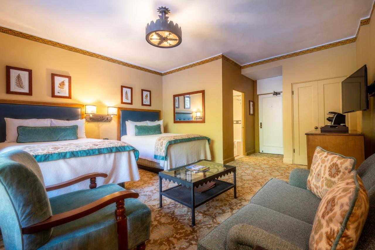 Hotel The Ahwahnee Yosemite Village Esterno foto