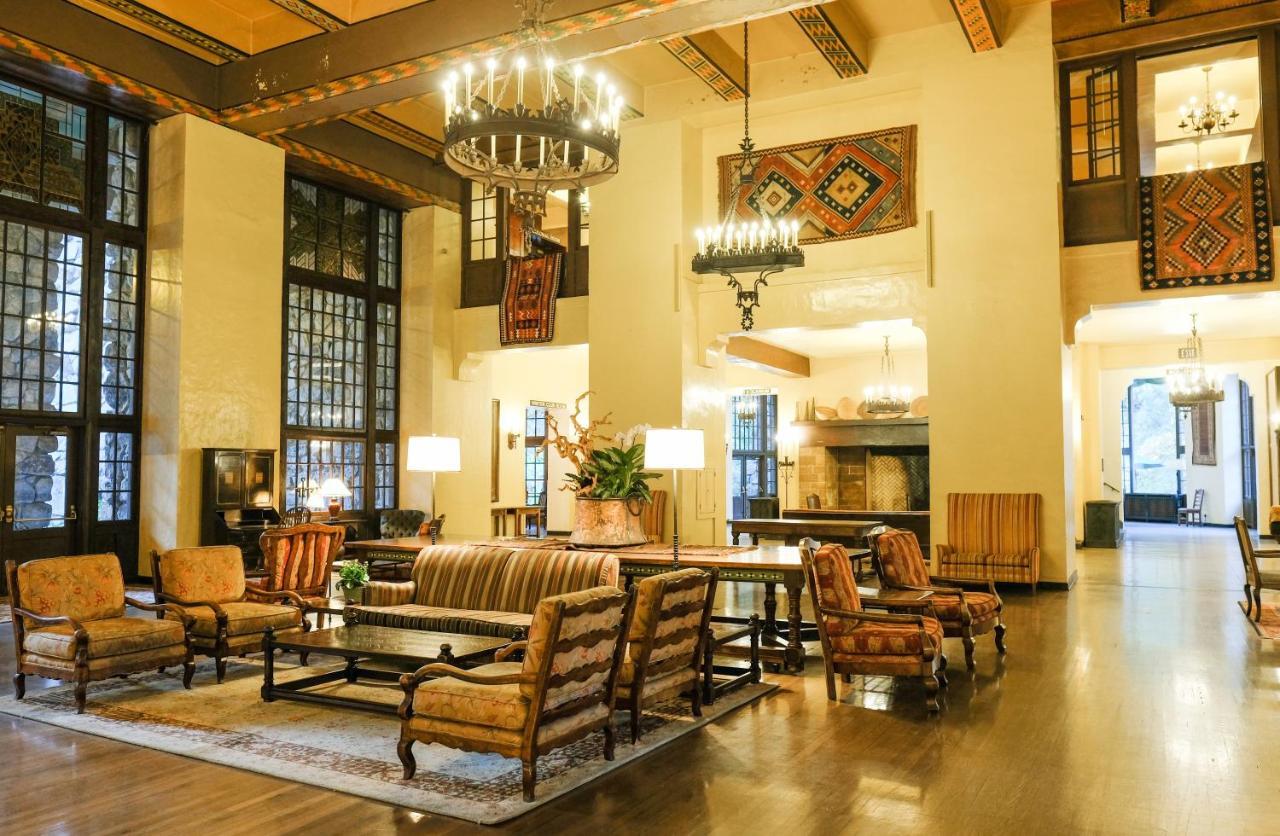 Hotel The Ahwahnee Yosemite Village Esterno foto